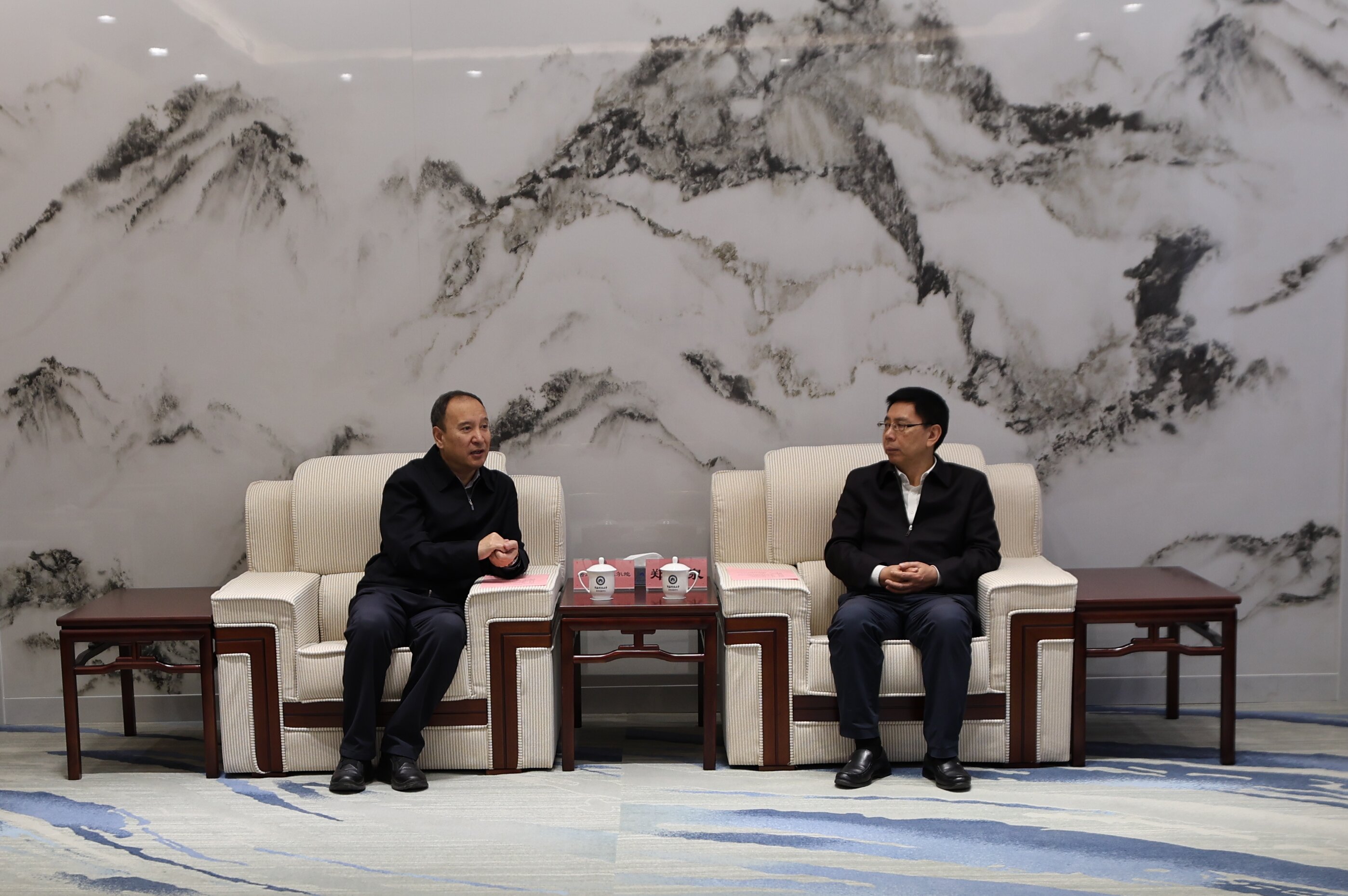 图1.jpg